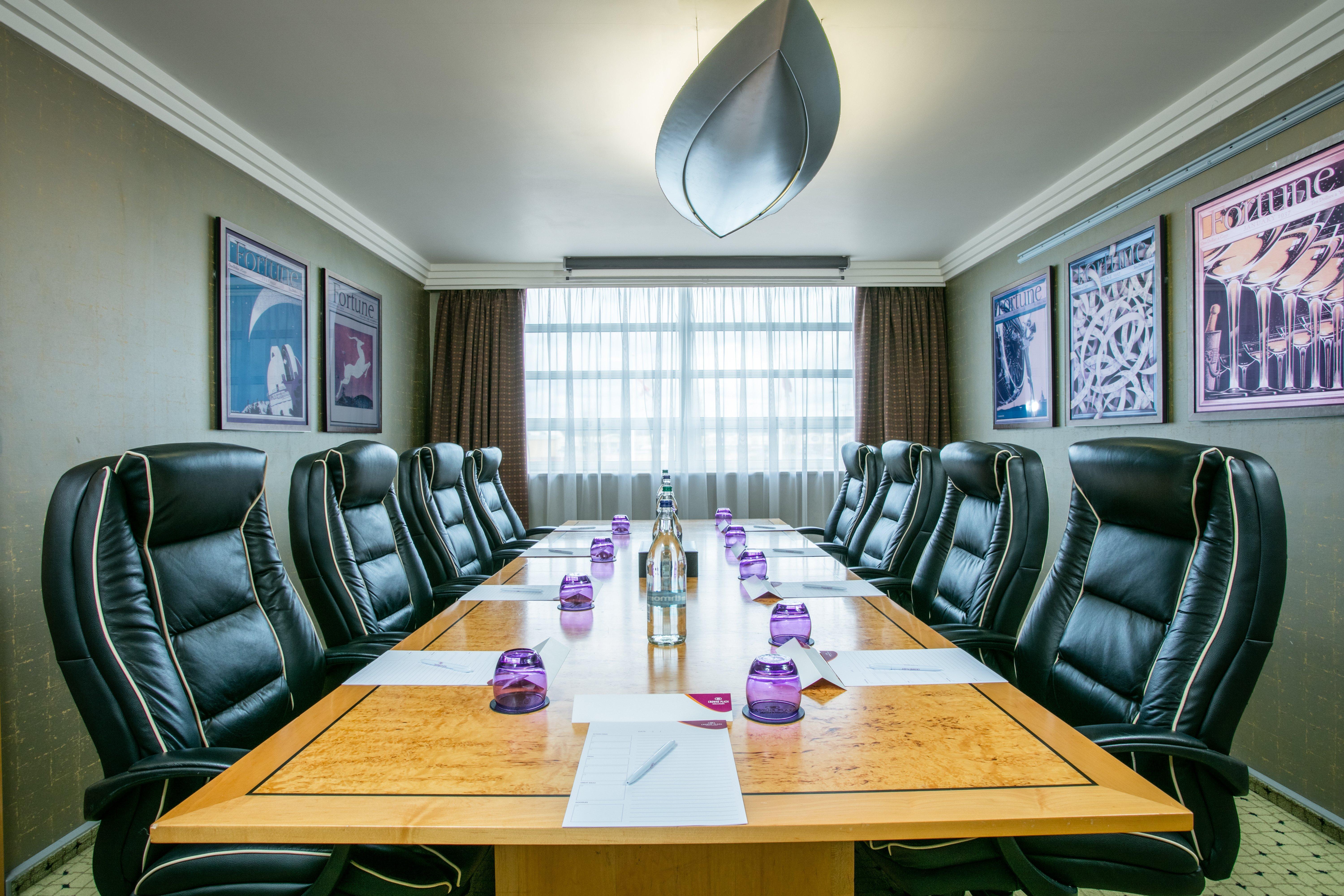 Crowne Plaza Liverpool - John Lennon Airport By Ihg Exterior photo